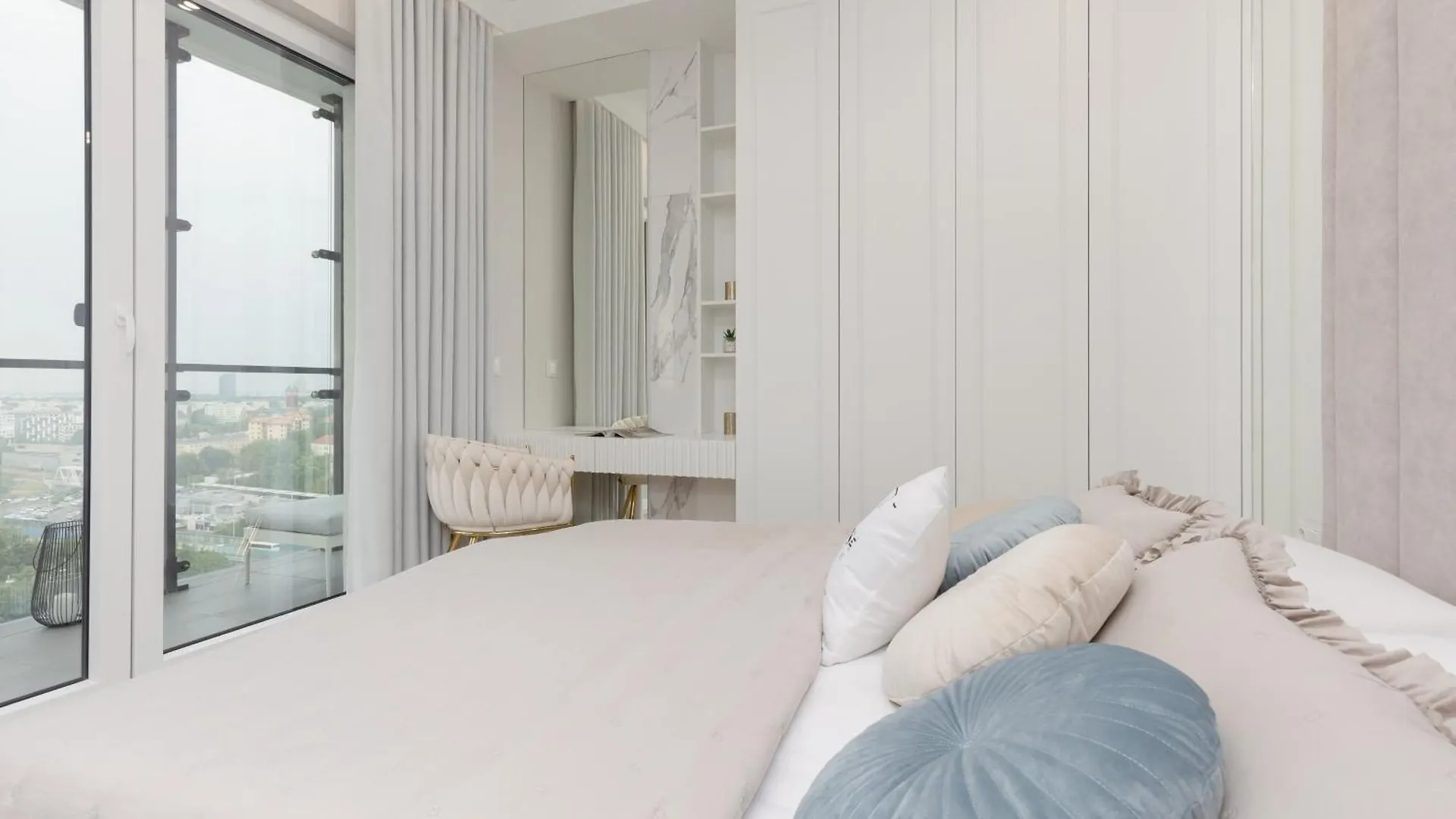 Kasprzaka Apartments With Ac & Parking By Renters Prestige Warszawa Polska